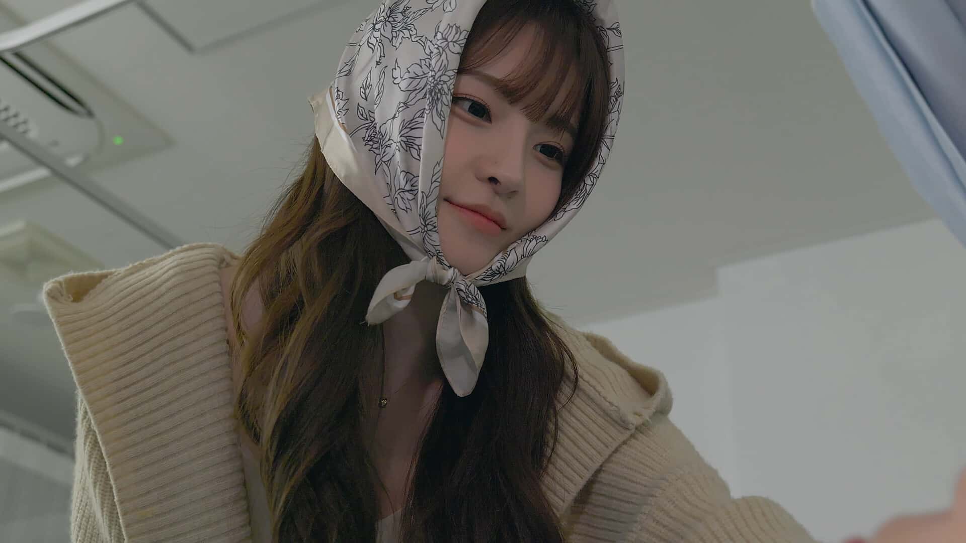 阿西 美女室友竟然2 豪华中文版背景